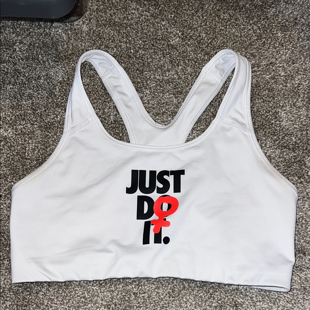 Nike Women's White Sports Bra with Bold Print